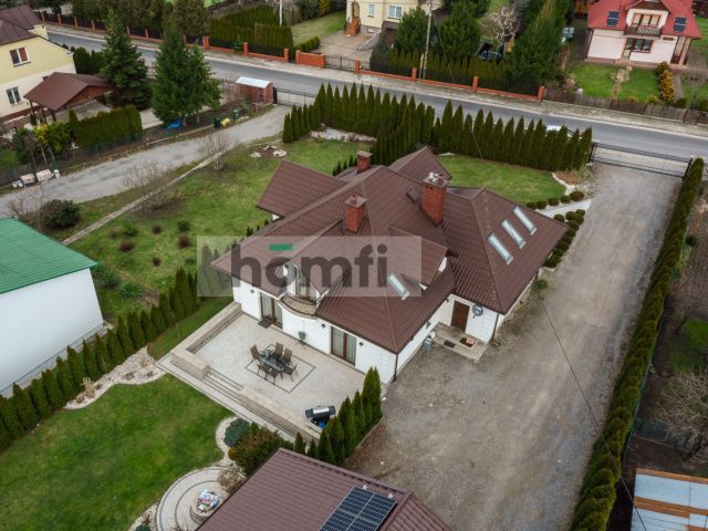 Jeden z najpiękniejszych domów w Nowej Dębie - Dom - Sprzedaż - Tarnobrzeski, Nowa Dęba