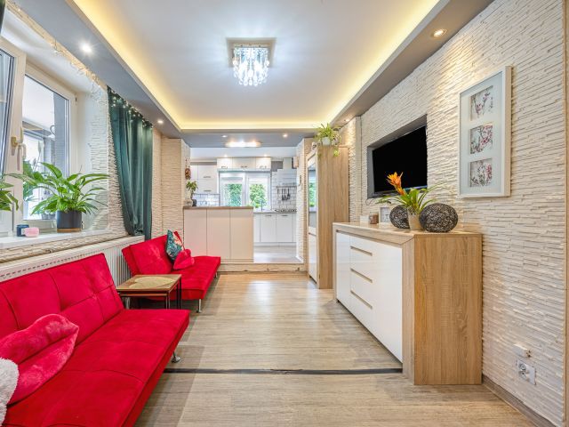 Na sprzedaż hotel z basenem, sauną, jacuzzi, grotą solną i restauracją w Rzeszowie - Lokal użytkowy - Sprzedaż - Rzeszów, Budziwój