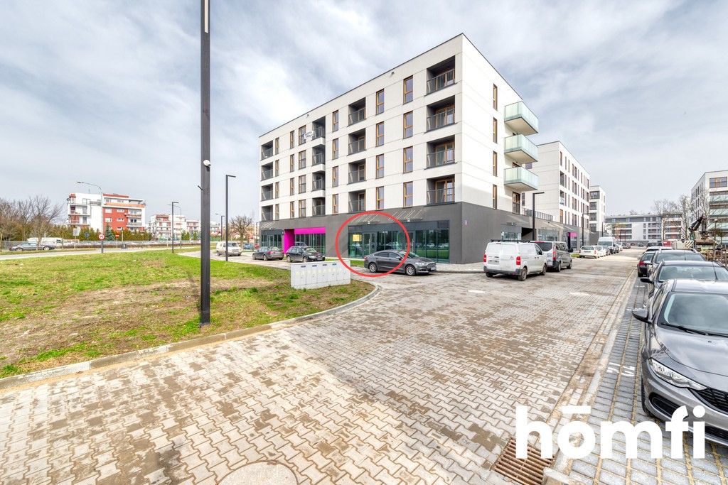 Spacious premises in a modern housing estate - Commercial premises - Rent - Łódź, Polesie