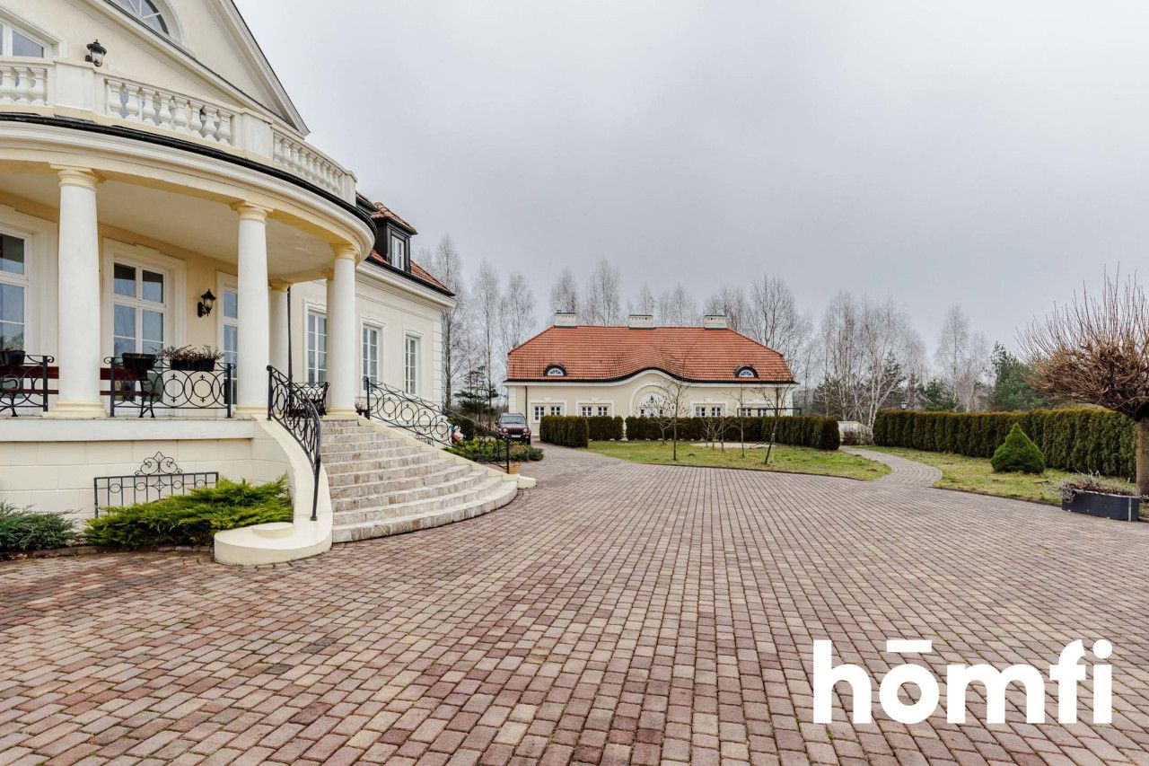 COMPLEX OF MANOR BUILDINGS - HOTEL - Комерційне приміщення - Продаж - Grójecki, Pniewy / Osieczek