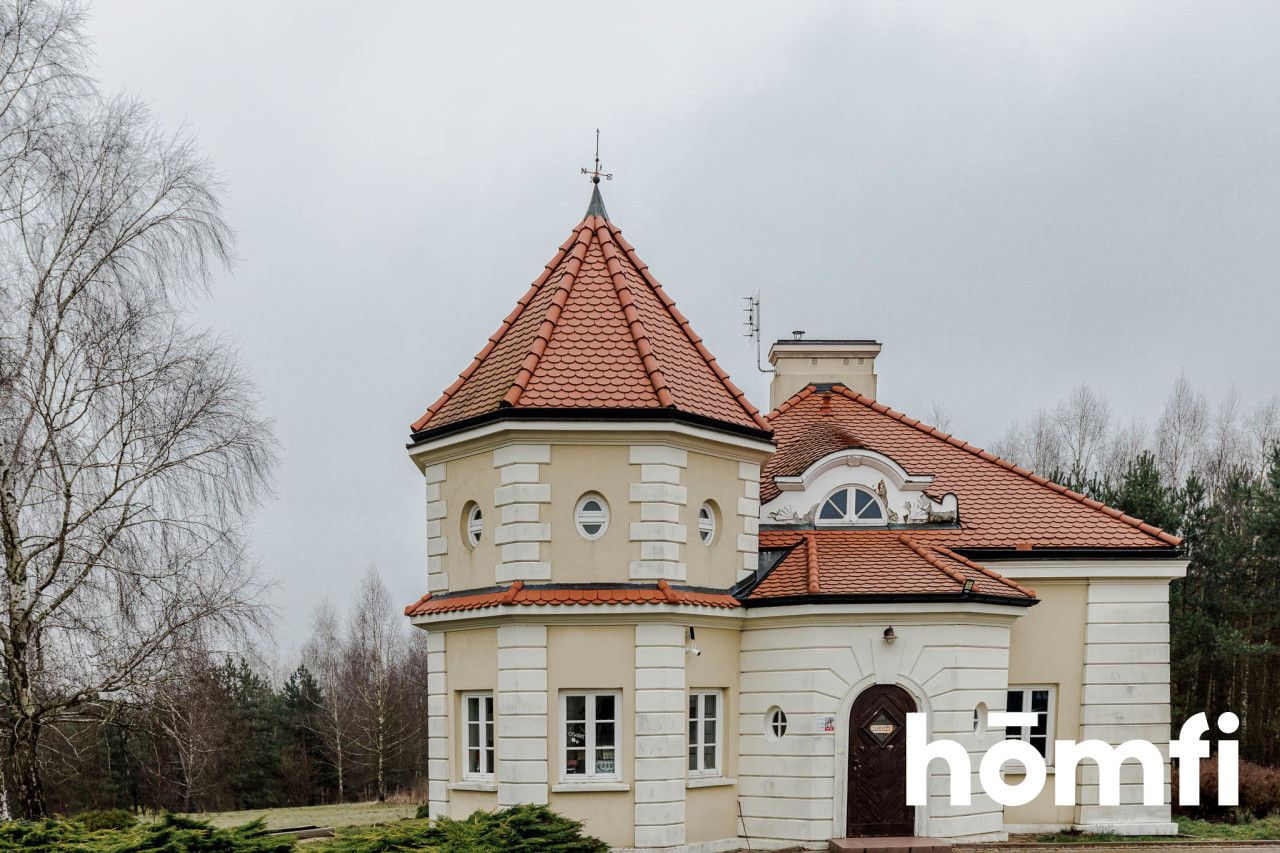 COMPLEX OF MANOR BUILDINGS - HOTEL - Комерційне приміщення - Продаж - Grójecki, Pniewy / Osieczek