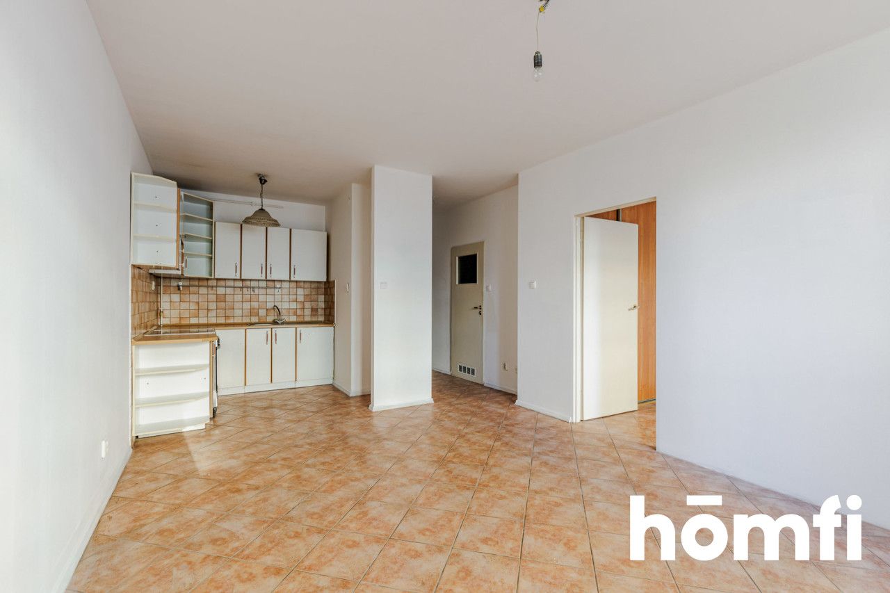 Dwa pokoje do remontu na sprzedaż - Mieszkanie - Sprzedaż - Warszawa, Białołęka / Nowodwory