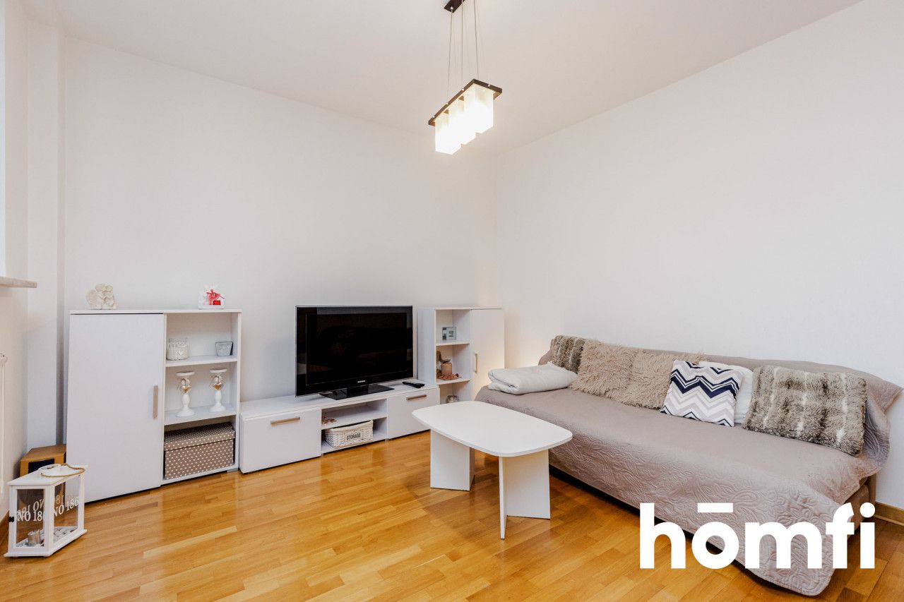 Komfortowa kawalerka z garderobą przy metrze - Mieszkanie - Wynajem - Warszawa, Ursynów