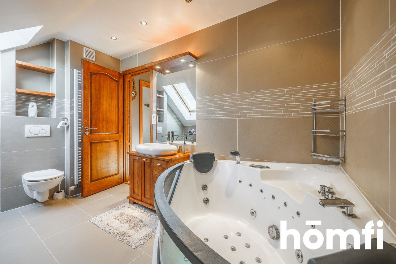 Na sprzedaż dom z garażem i jacuzzi w Żołyni - Dom - Sprzedaż - Łańcucki, Żołynia