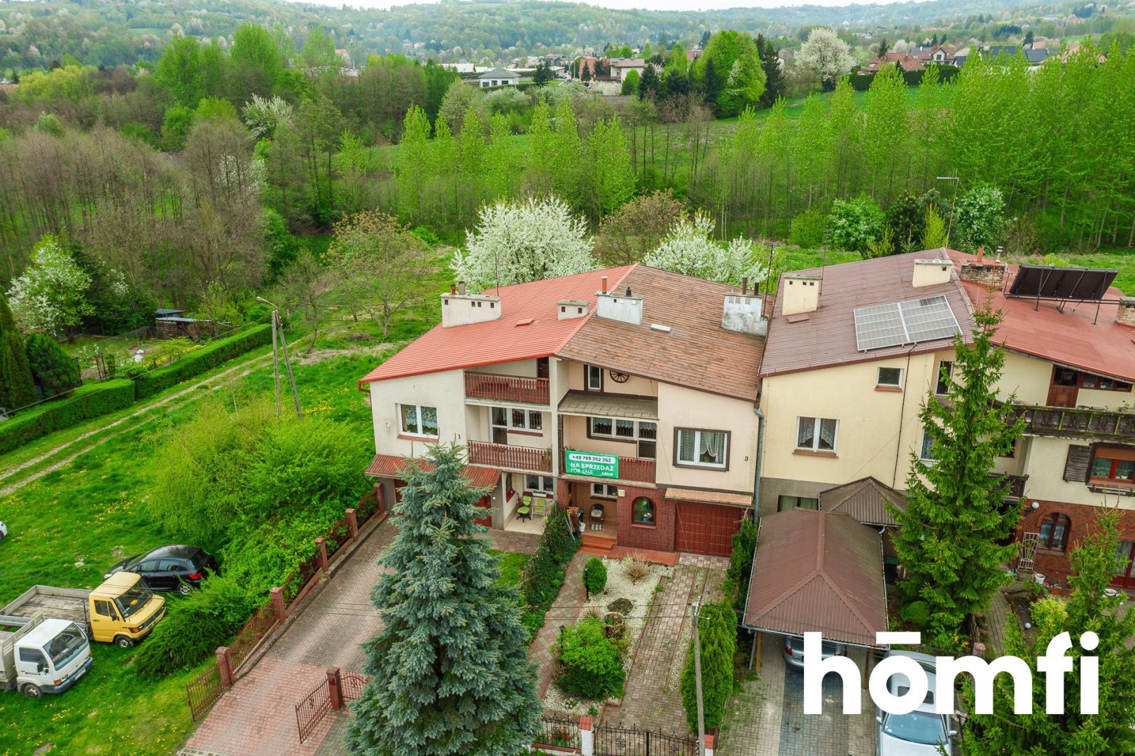 DOM W ZABUDOWIE SZEREGOWEJ O POW. 120 M² Z GARAŻEM I OGRÓDKIEM - TYCZYN - Dom - Sprzedaż - Rzeszowski, Tyczyn