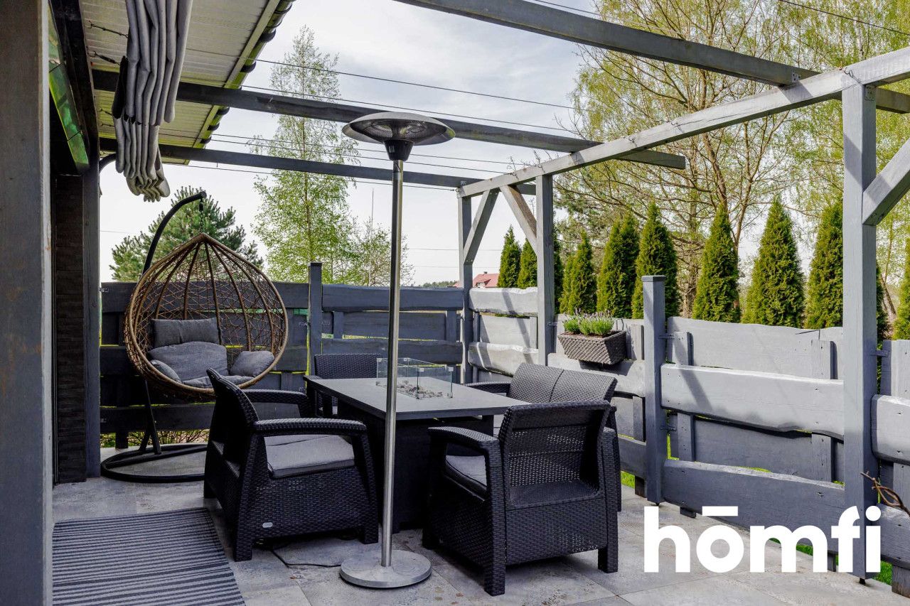 Parterowy dom do wprowadzenia w otulinie lasu - Dom - Sprzedaż - Piaseczyński, Tarczyn / Prace Duże