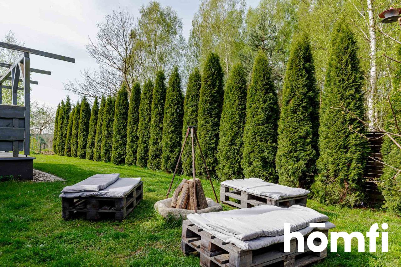 Parterowy dom do wprowadzenia w otulinie lasu - Dom - Sprzedaż - Piaseczyński, Tarczyn / Prace Duże