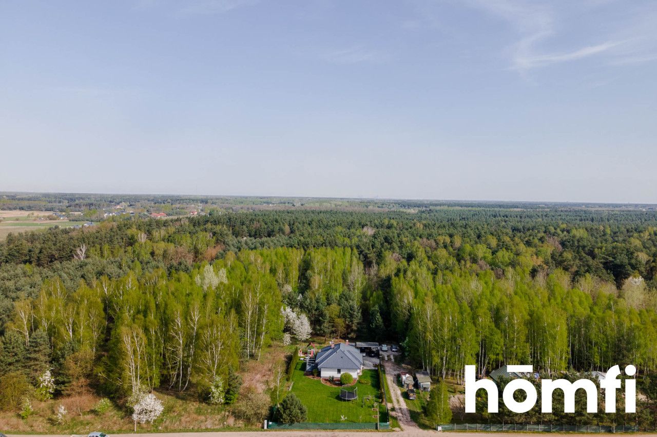 Parterowy dom do wprowadzenia w otulinie lasu - Dom - Sprzedaż - Piaseczyński, Tarczyn / Prace Duże