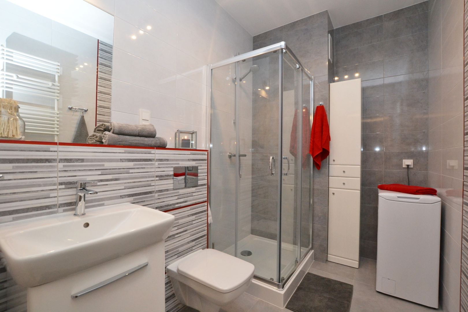 Trzypokojowy apartament na sprzedaż w Gliwicach - Mieszkanie - Sprzedaż - Gliwice, Wojska Polskiego