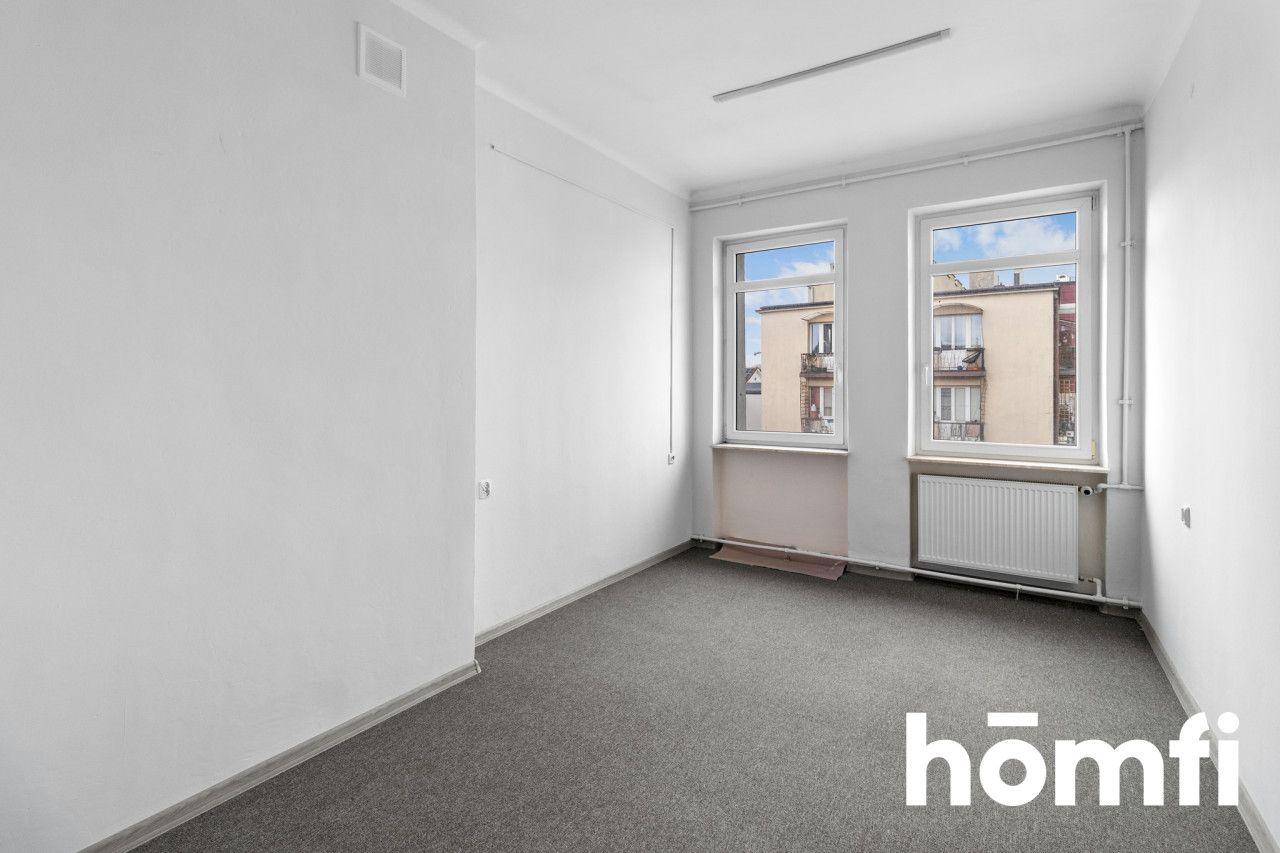 OFFICE PREMISES IN THE CENTER OF SIEDLEC - Комерційне приміщення - Продаж - Siedlce