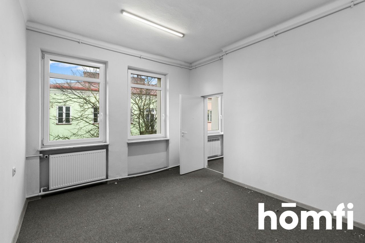 OFFICE PREMISES IN THE CENTER OF SIEDLEC - Комерційне приміщення - Продаж - Siedlce