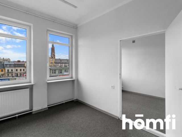 OFFICE PREMISES IN THE CENTER OF SIEDLEC - Комерційне приміщення - Продаж - Siedlce