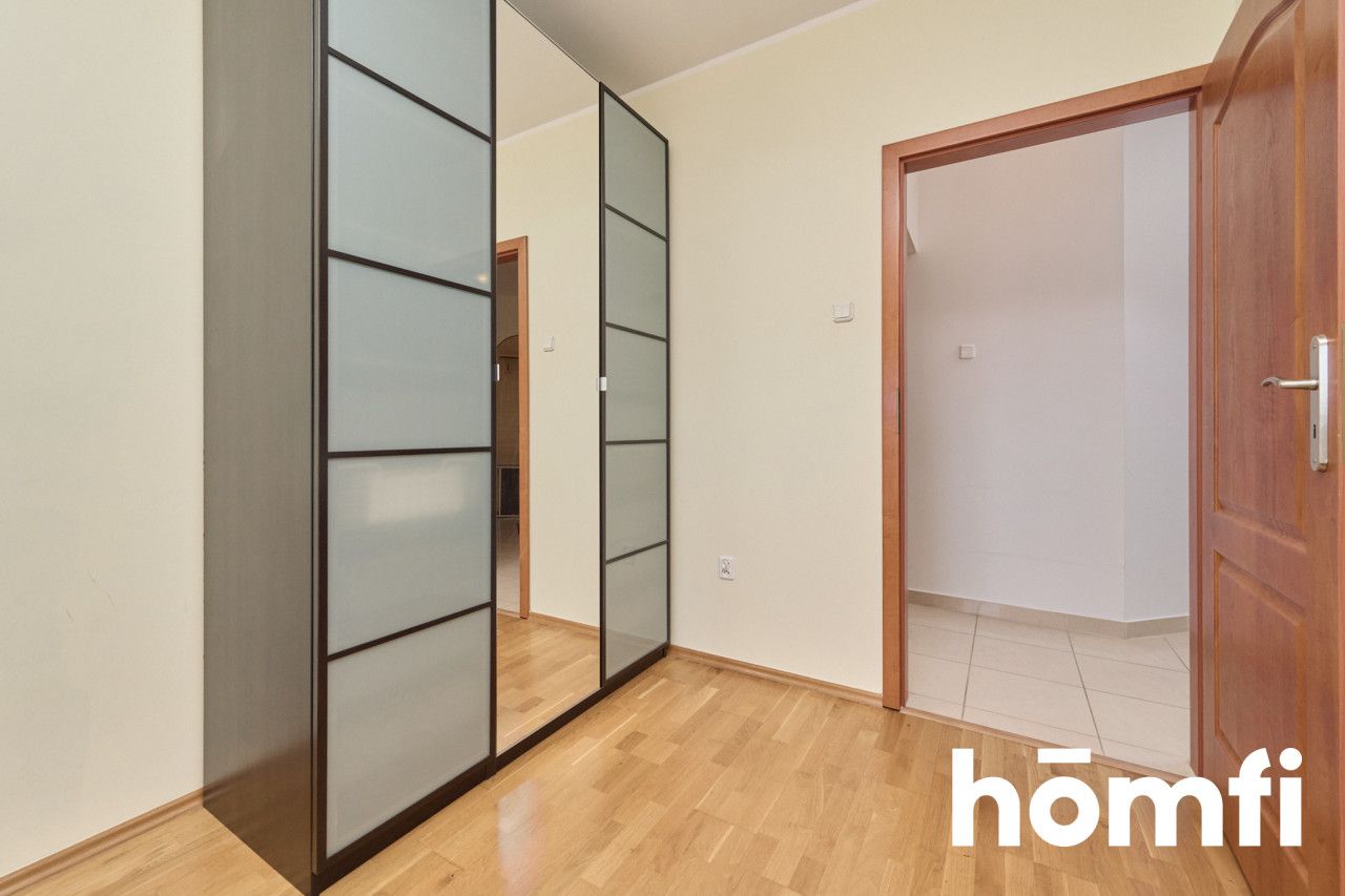 COMFORTABLE APARTMENT WITH GARAGE AND BALCONY. - Квартира - Оренда - Wrocław, Krzyki / Ołtaszyn