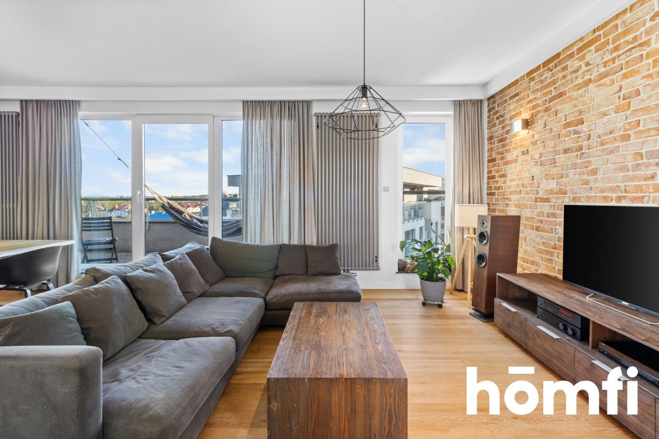 Spacious apartment on the top floor! - Apartment - Sale - Kielce, KSM