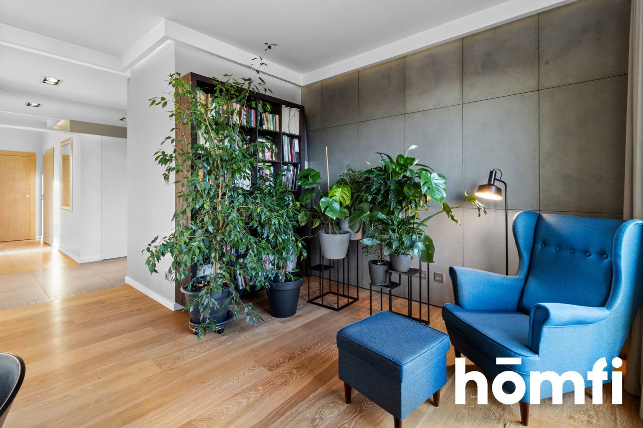 Spacious apartment on the top floor! - Apartment - Sale - Kielce, KSM