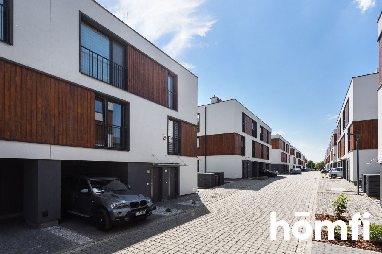 A modern duplex apartament with a private garden and two parking slots in Zielonki - Apartment - Rent - Krakowski, Zielonki