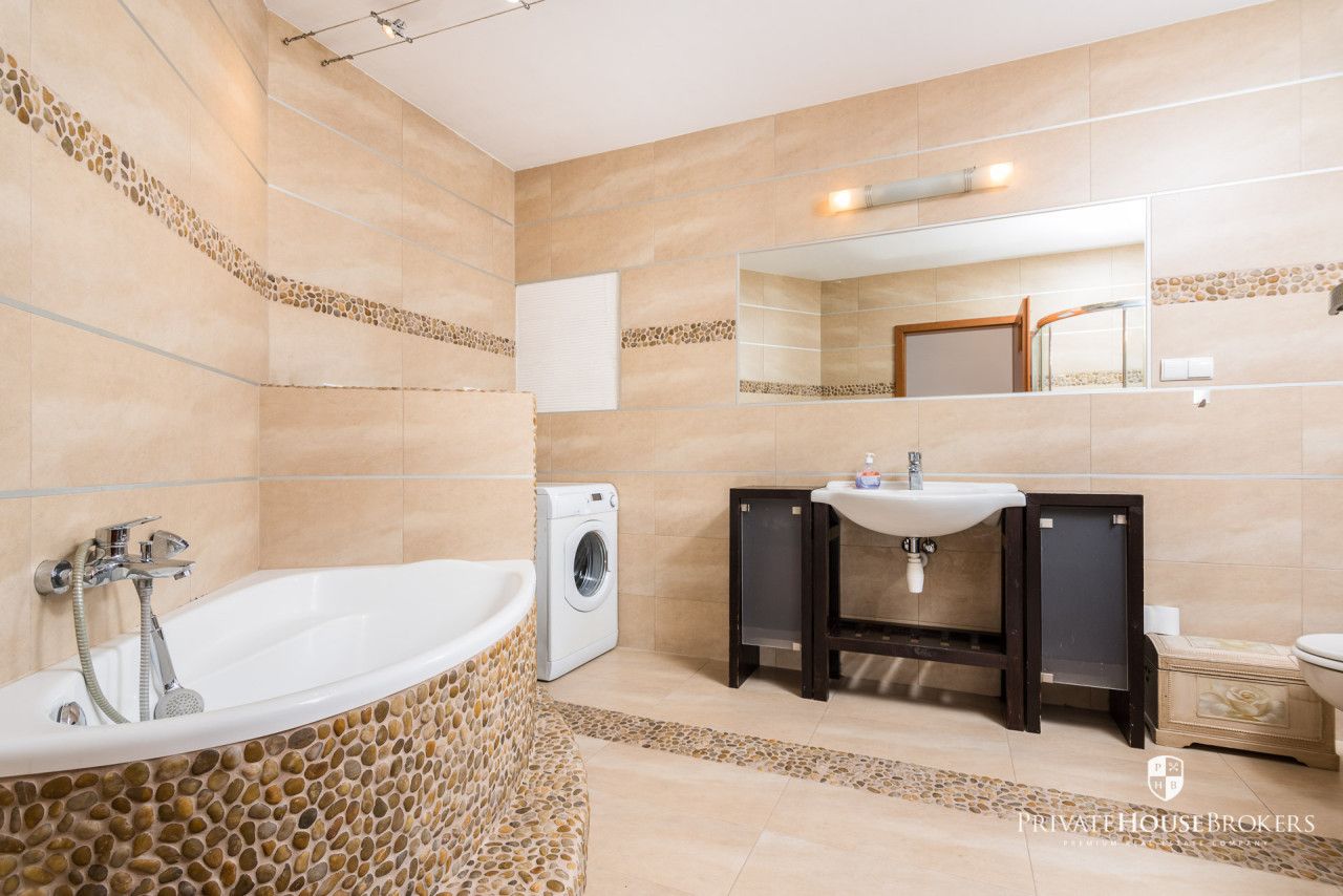 120 m2 Klimatyzacja, 4-pok Mieszkanie Ul. Wielicka - Mieszkanie - Wynajem - Kraków, Podgórze / Wola Duchacka