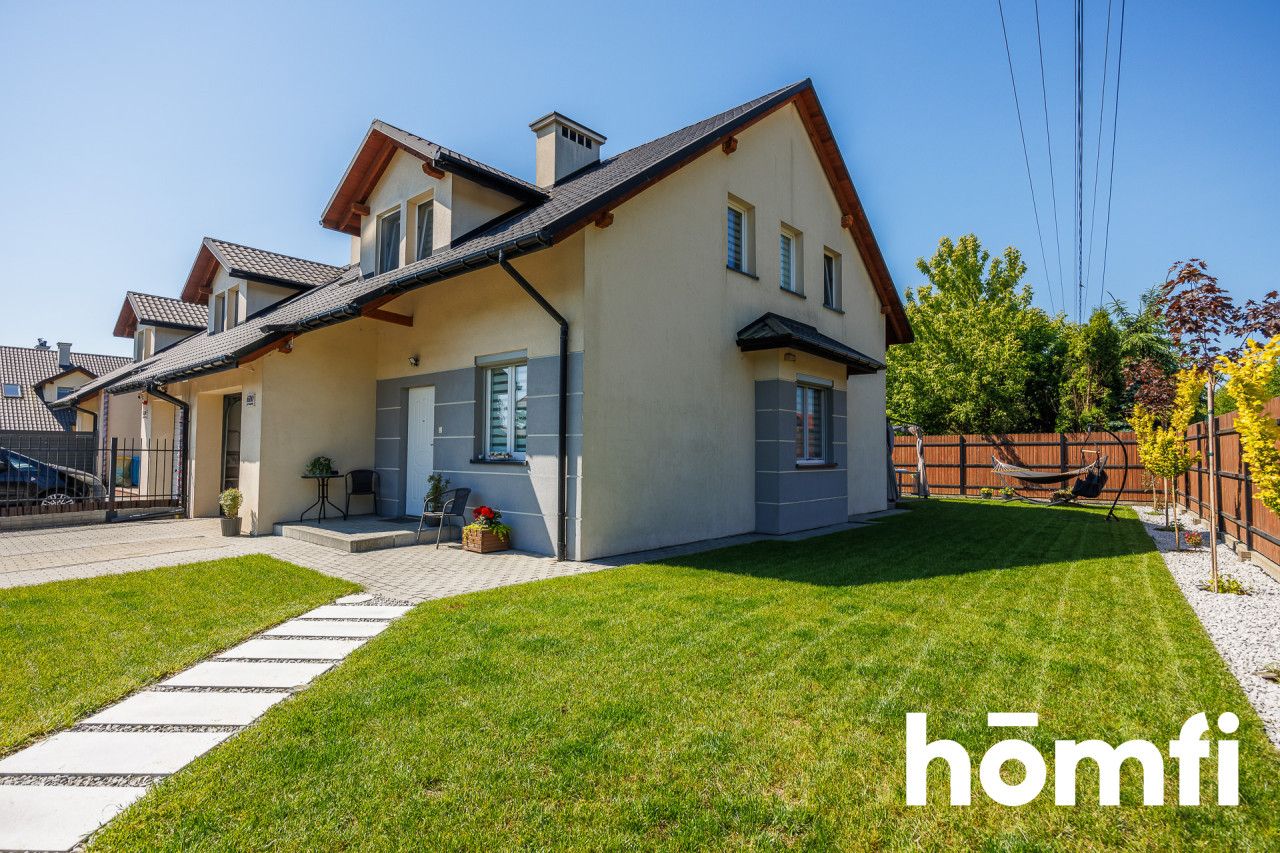 Narożna szeregówka o pow. 121,7 m² na 3,65 ar działce z garażem w bryle budynku - Dom - Sprzedaż - Rzeszów, Budziwój