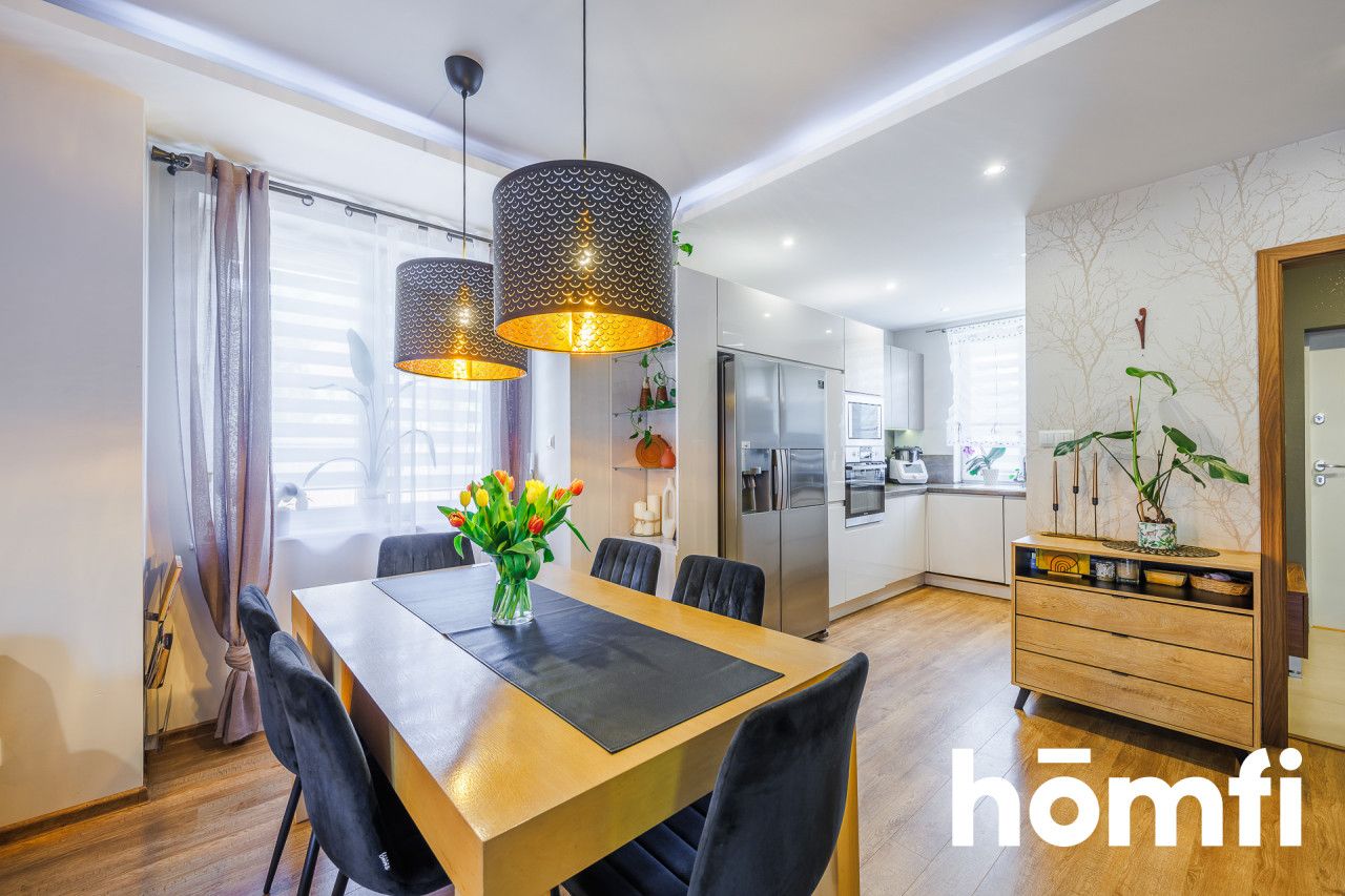 Narożna szeregówka o pow. 121,7 m² na 3,65 ar działce z garażem w bryle budynku - Dom - Sprzedaż - Rzeszów, Budziwój