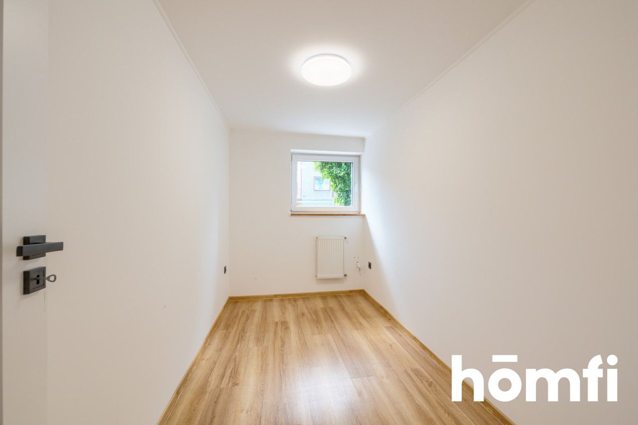 Nieruchomość / Dom / 3 Mieszkania w jednym - Dom - Sprzedaż - Oławski, Oława