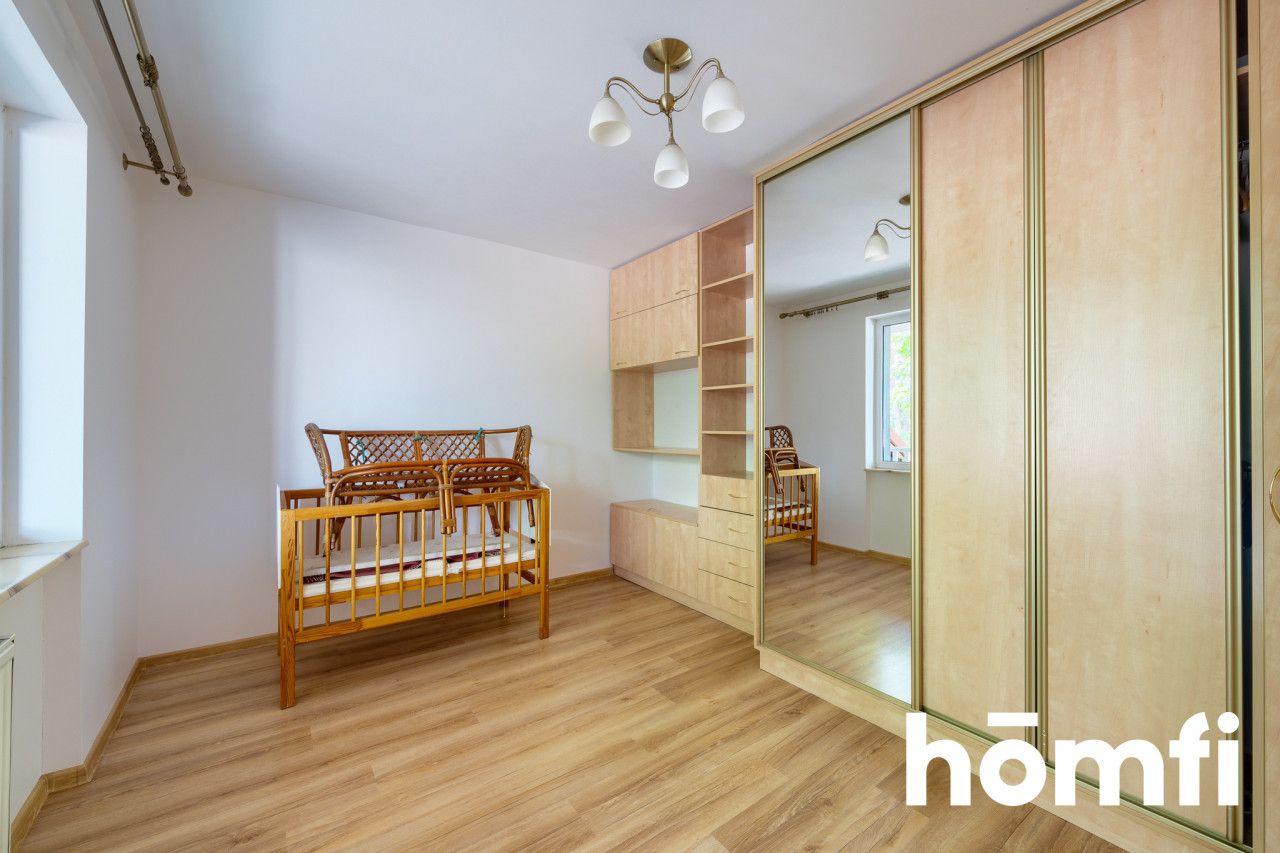 Nieruchomość / Dom / 3 Mieszkania w jednym - Dom - Sprzedaż - Oławski, Oława