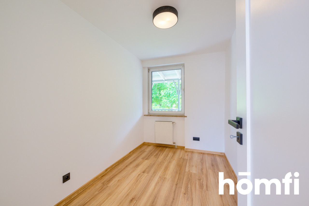 Nieruchomość / Dom / 3 Mieszkania w jednym - Dom - Sprzedaż - Oławski, Oława