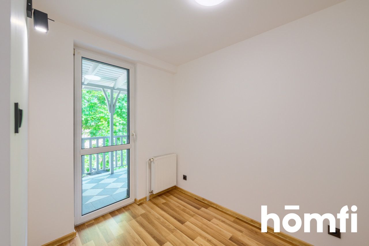 Nieruchomość / Dom / 3 Mieszkania w jednym - Dom - Sprzedaż - Oławski, Oława