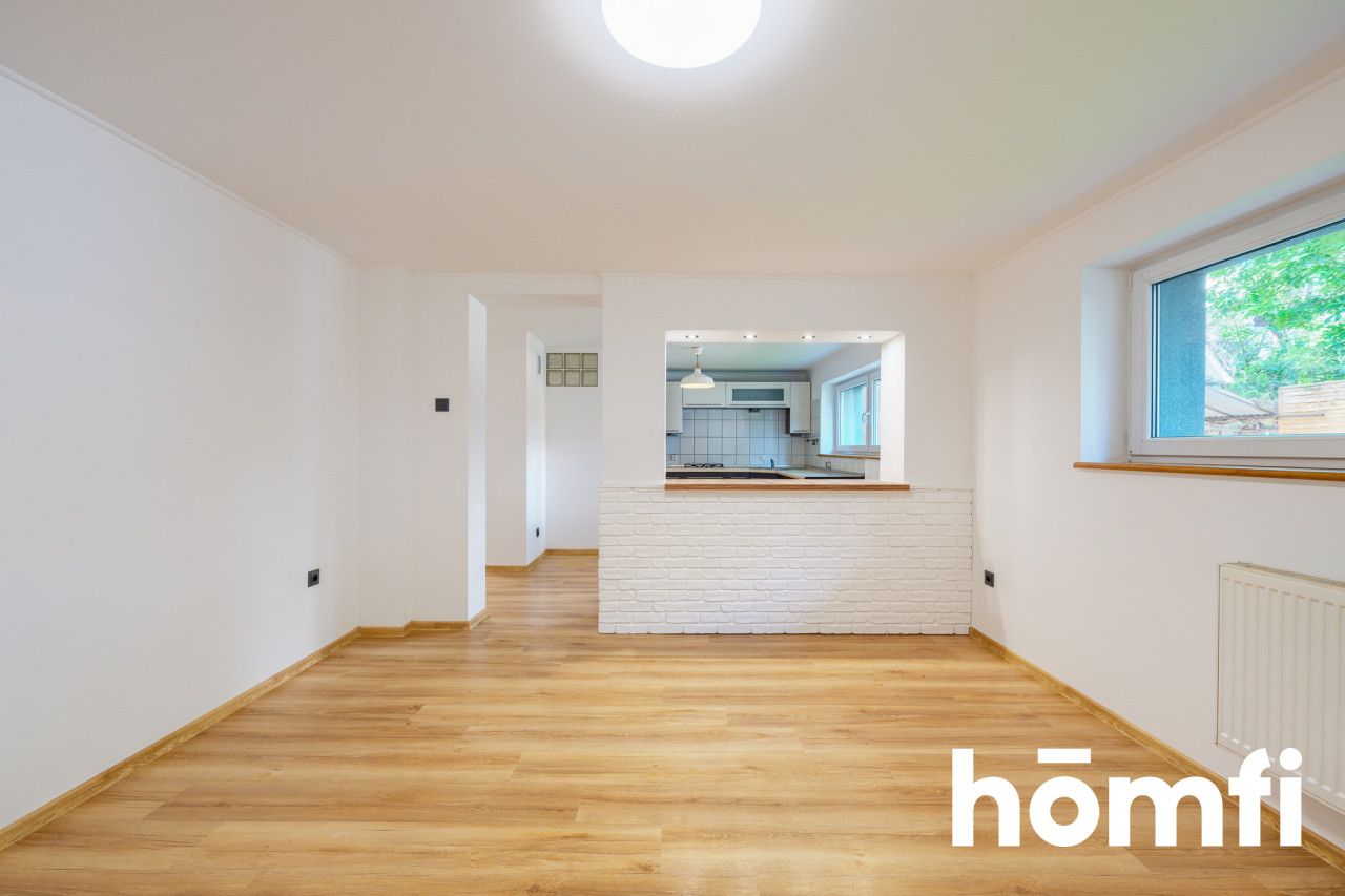 Nieruchomość / Dom / 3 Mieszkania w jednym - Dom - Sprzedaż - Oławski, Oława