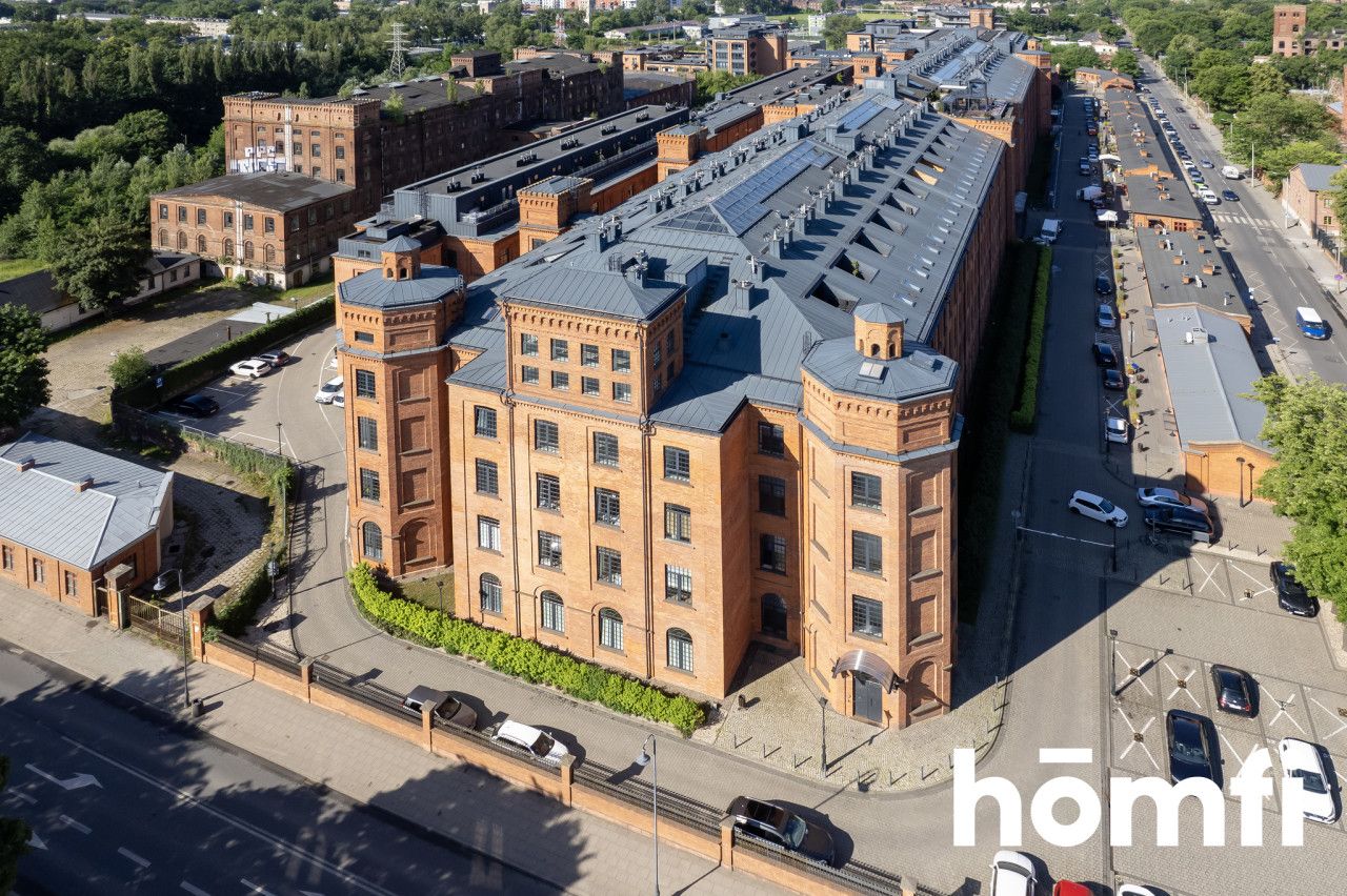 Przestronny penthouse z wieżą w centrum Łodzi - Mieszkanie - Sprzedaż - Łódź, Śródmieście