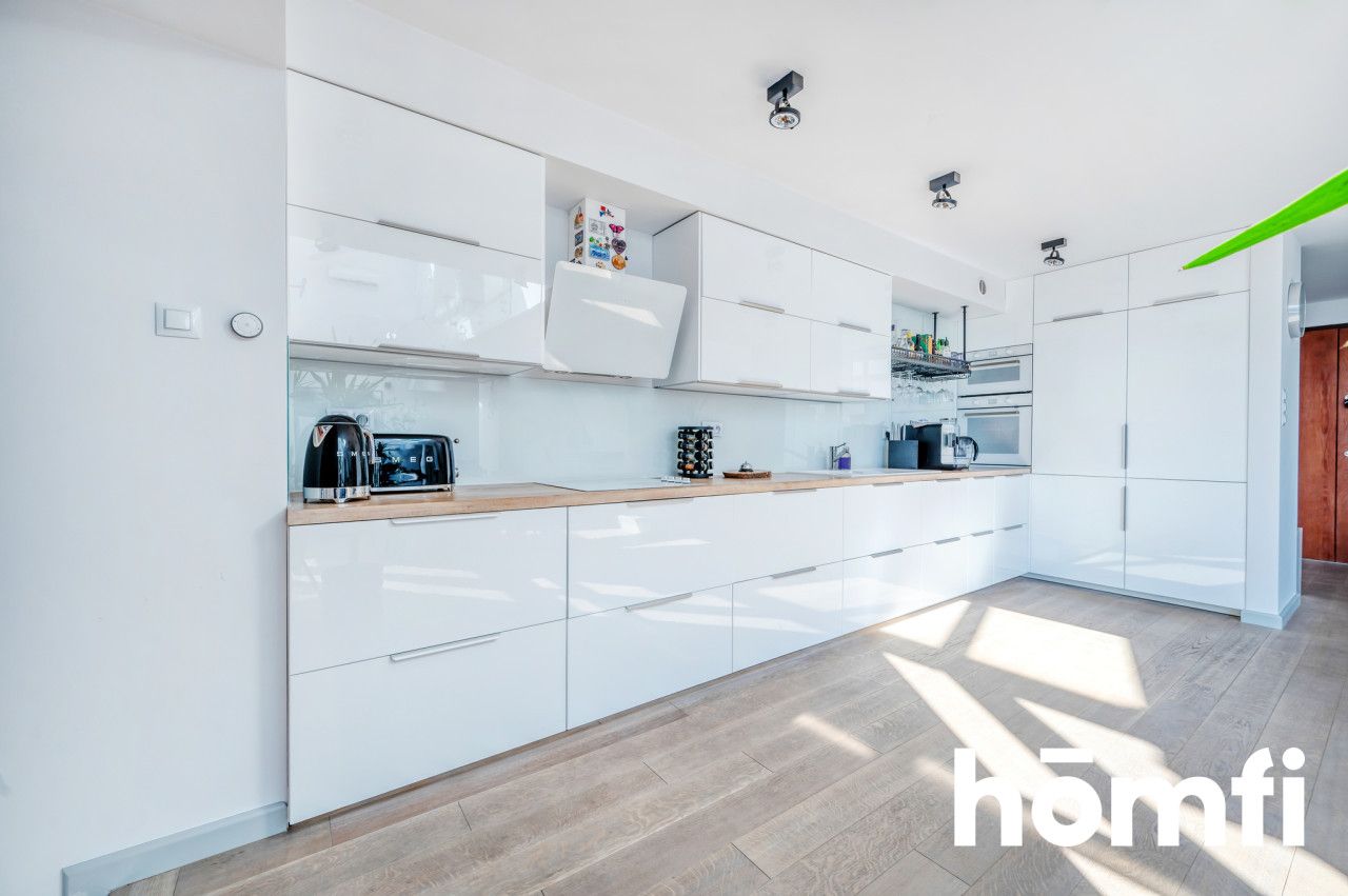 Przestronny penthouse z wieżą w centrum Łodzi - Mieszkanie - Sprzedaż - Łódź, Śródmieście