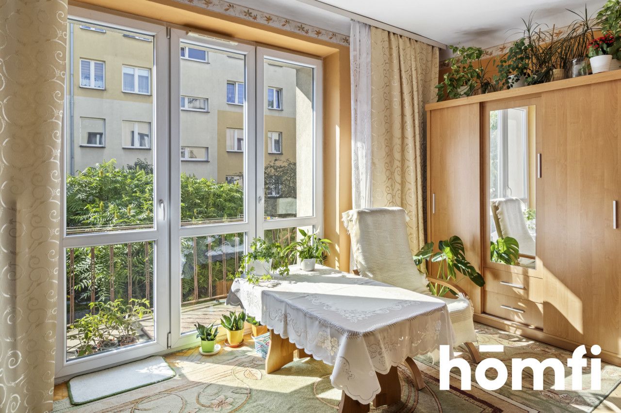 Studio Apartment on the 1st Floor with a Separate Kitchen - 34m² - Apartment - Sale - Starachowicki, Starachowice