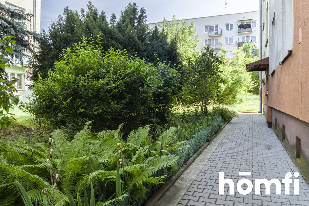 Studio Apartment on the 1st Floor with a Separate Kitchen - 34m² - Apartment - Sale - Starachowicki, Starachowice