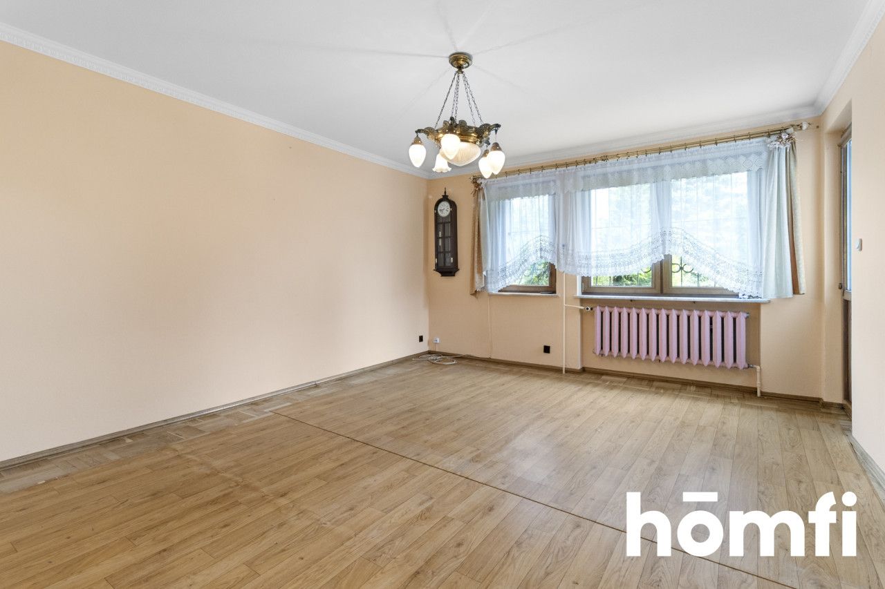 House in a Quiet and Peaceful Area - Dąbrowa Estate - Дім - Продаж - Kielce, os. Na Stoku