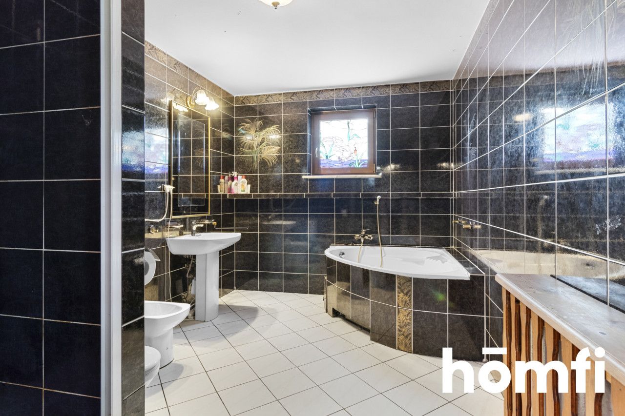House in a Quiet and Peaceful Area - Dąbrowa Estate - Дім - Продаж - Kielce, os. Na Stoku