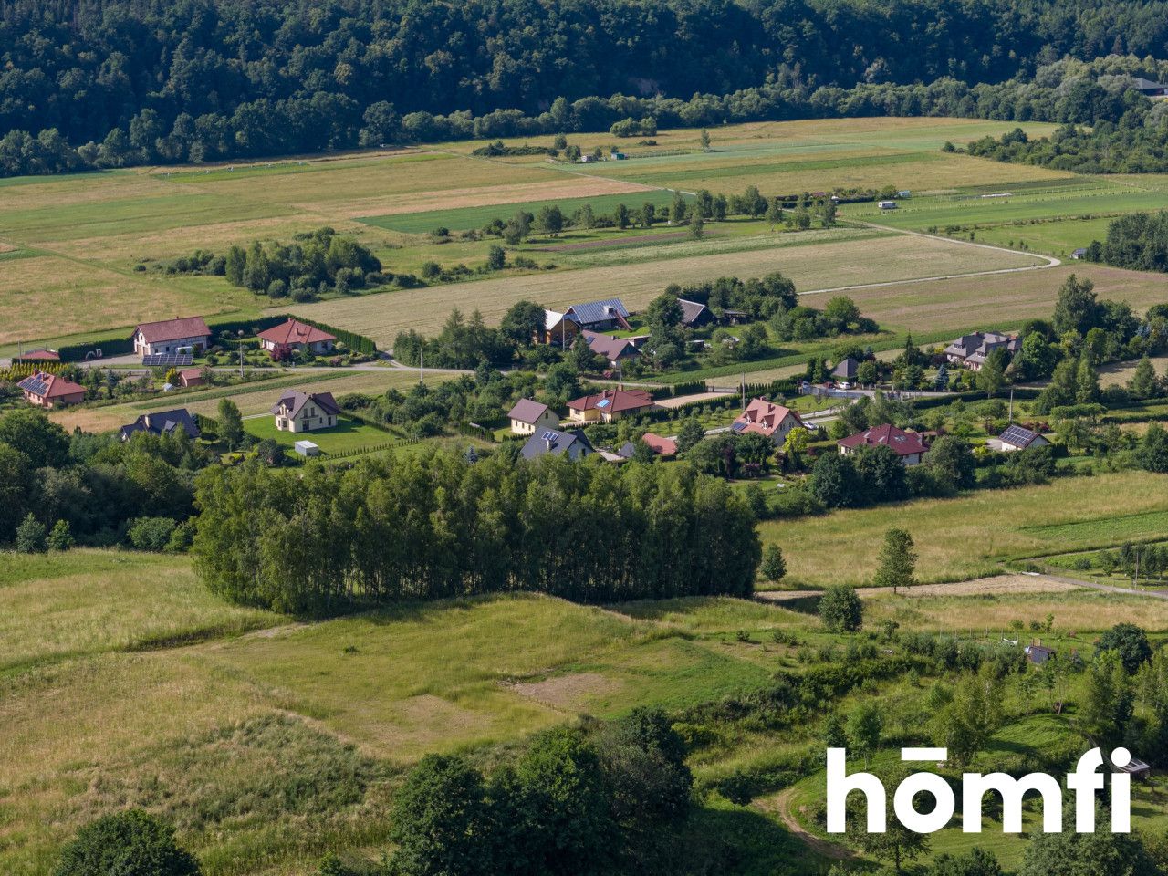 Atrakcyjna działka inwestycyjna w Huzelach - Działka - Sprzedaż - Leski, Lesko / Huzele