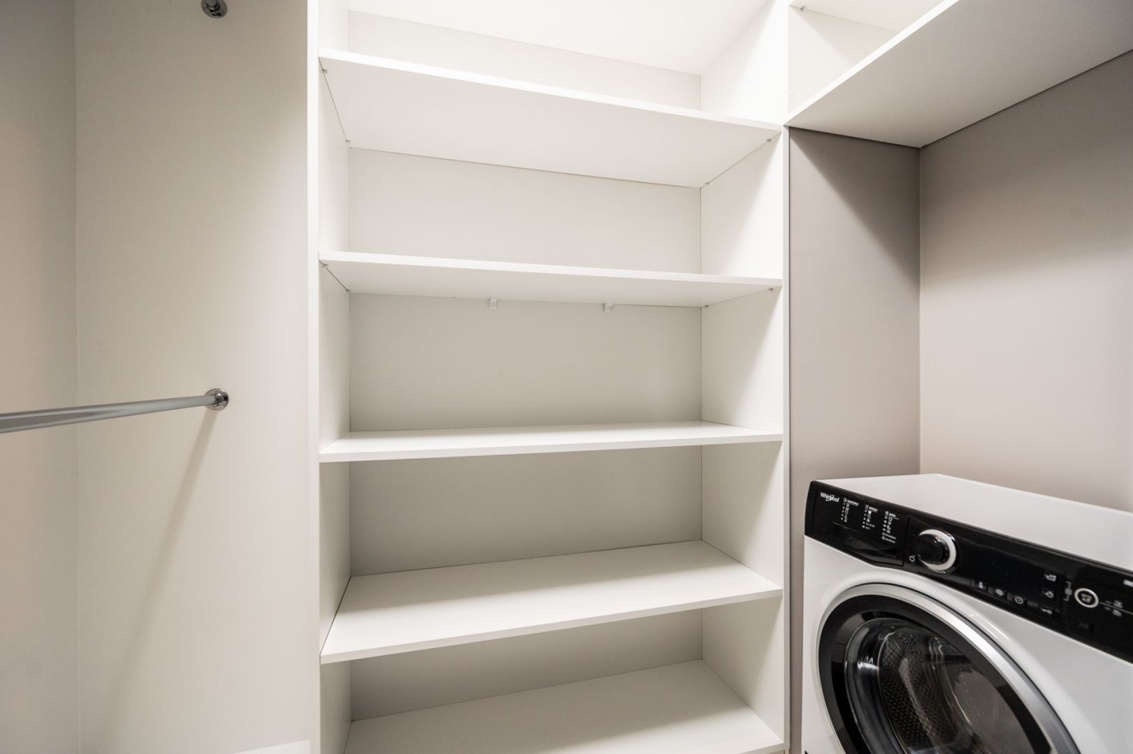 Zupełnie nowe trzypokojowe mieszkanie przy Alei Pokoju 52 - Mieszkanie - Wynajem - Kraków, Śródmieście / Grzegórzki