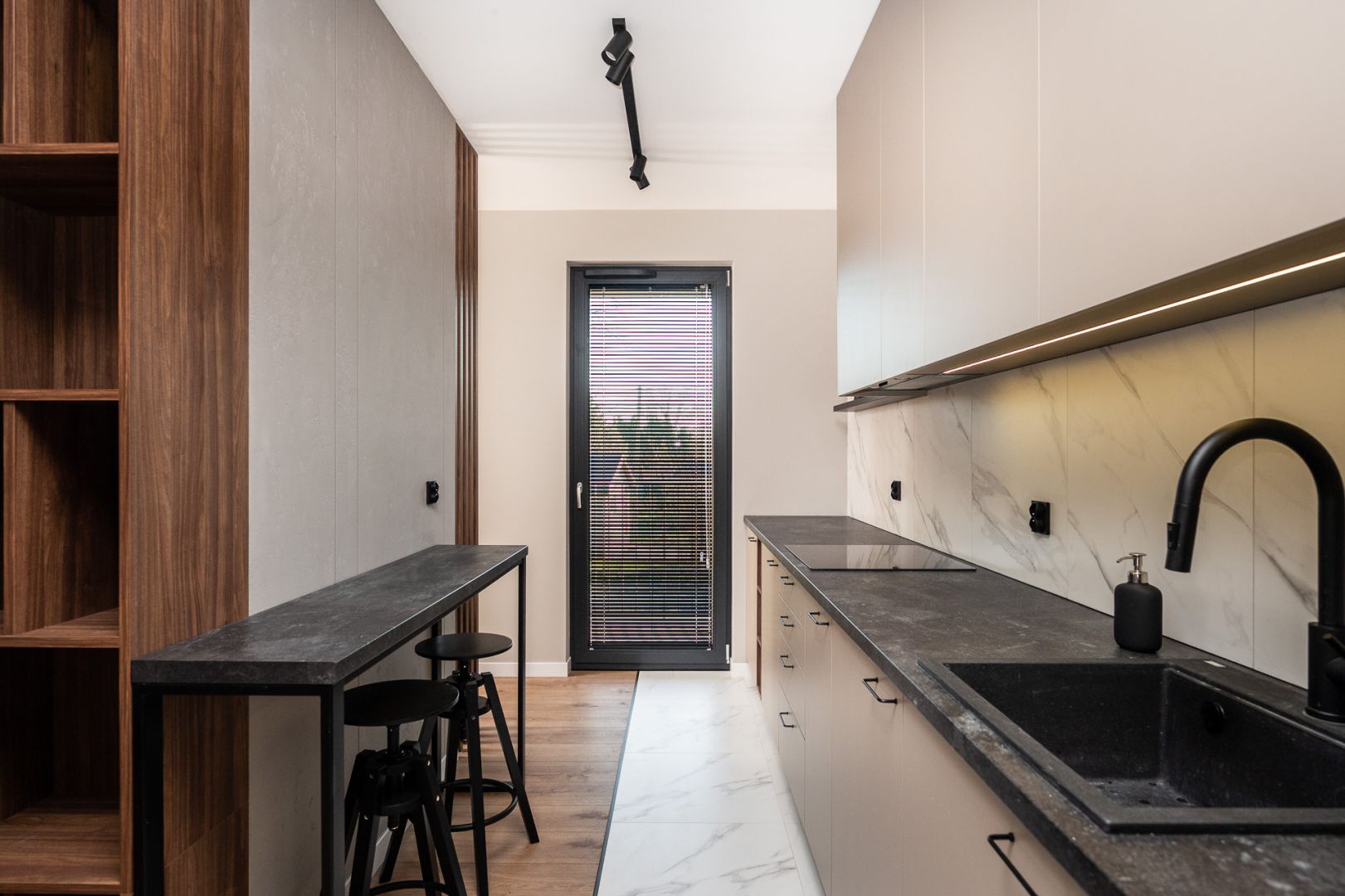 Zupełnie nowe trzypokojowe mieszkanie przy Alei Pokoju 52 - Mieszkanie - Wynajem - Kraków, Śródmieście / Grzegórzki