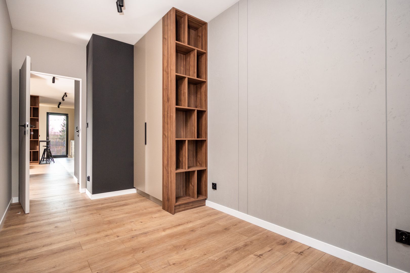 Zupełnie nowe trzypokojowe mieszkanie przy Alei Pokoju 52 - Mieszkanie - Wynajem - Kraków, Śródmieście / Grzegórzki