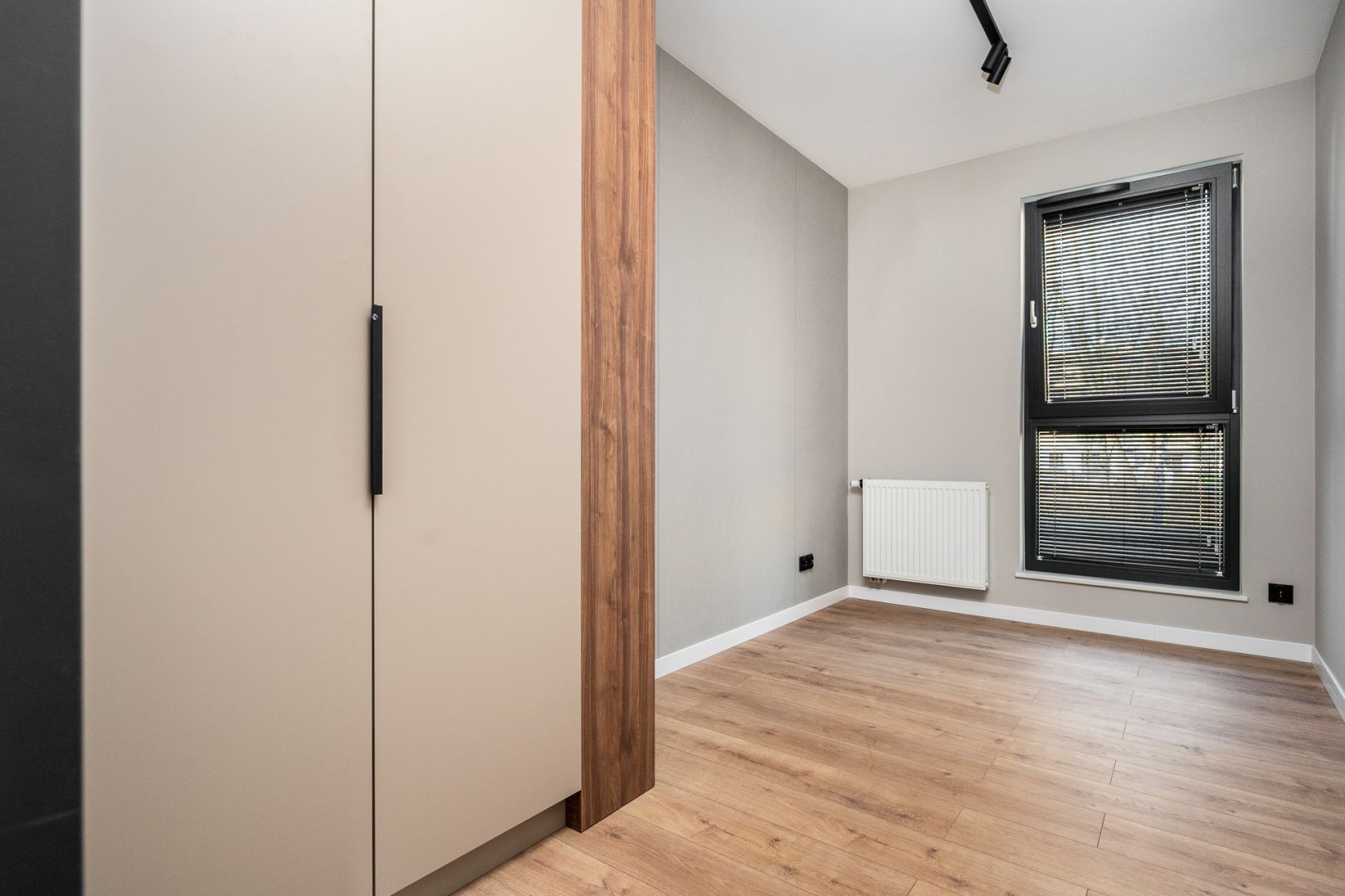 Zupełnie nowe trzypokojowe mieszkanie przy Alei Pokoju 52 - Mieszkanie - Wynajem - Kraków, Śródmieście / Grzegórzki