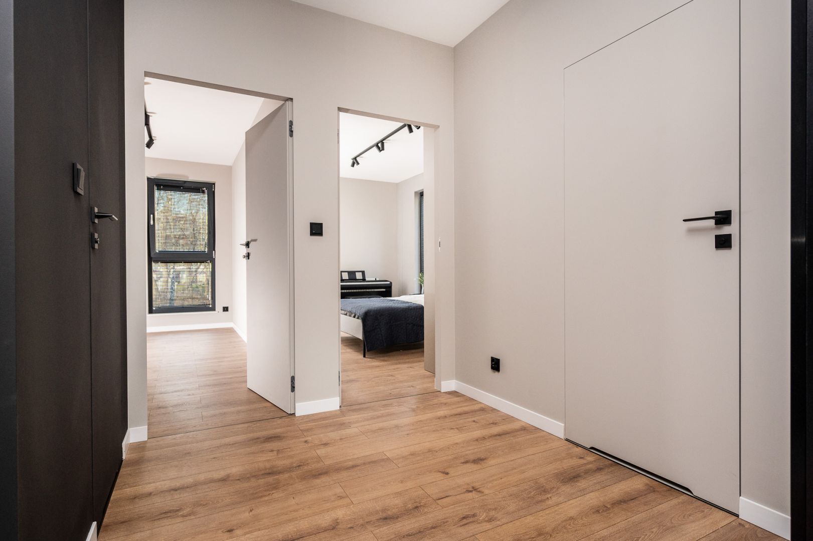 Zupełnie nowe trzypokojowe mieszkanie przy Alei Pokoju 52 - Mieszkanie - Wynajem - Kraków, Śródmieście / Grzegórzki