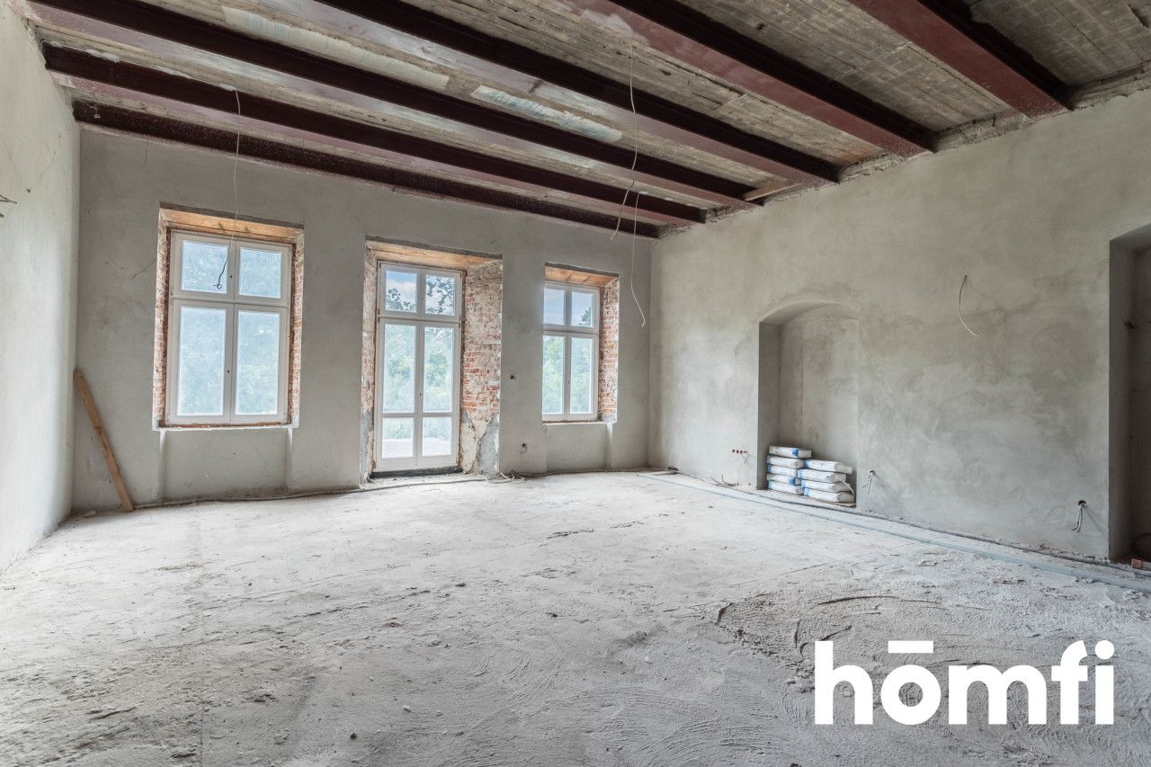 Pałac w stanie deweloperskim - Lokal użytkowy - Sprzedaż - Kolski, Dąbie / Karszew