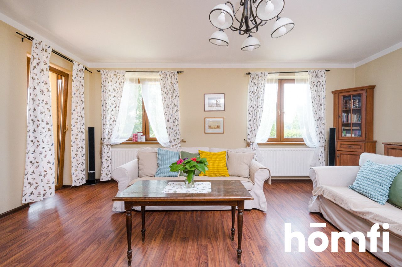 HOUSE IN QUIET AND GREEN | 5 ROOMS | WARDROBE | GARAGE | PLOT 18 AR | BY THE NIEPOŁOMICE FOREST | STANIĄTKI MUNICIPALITY NIEPOŁOMICE - House - Sale - Wielicki, Niepołomice / Staniątki