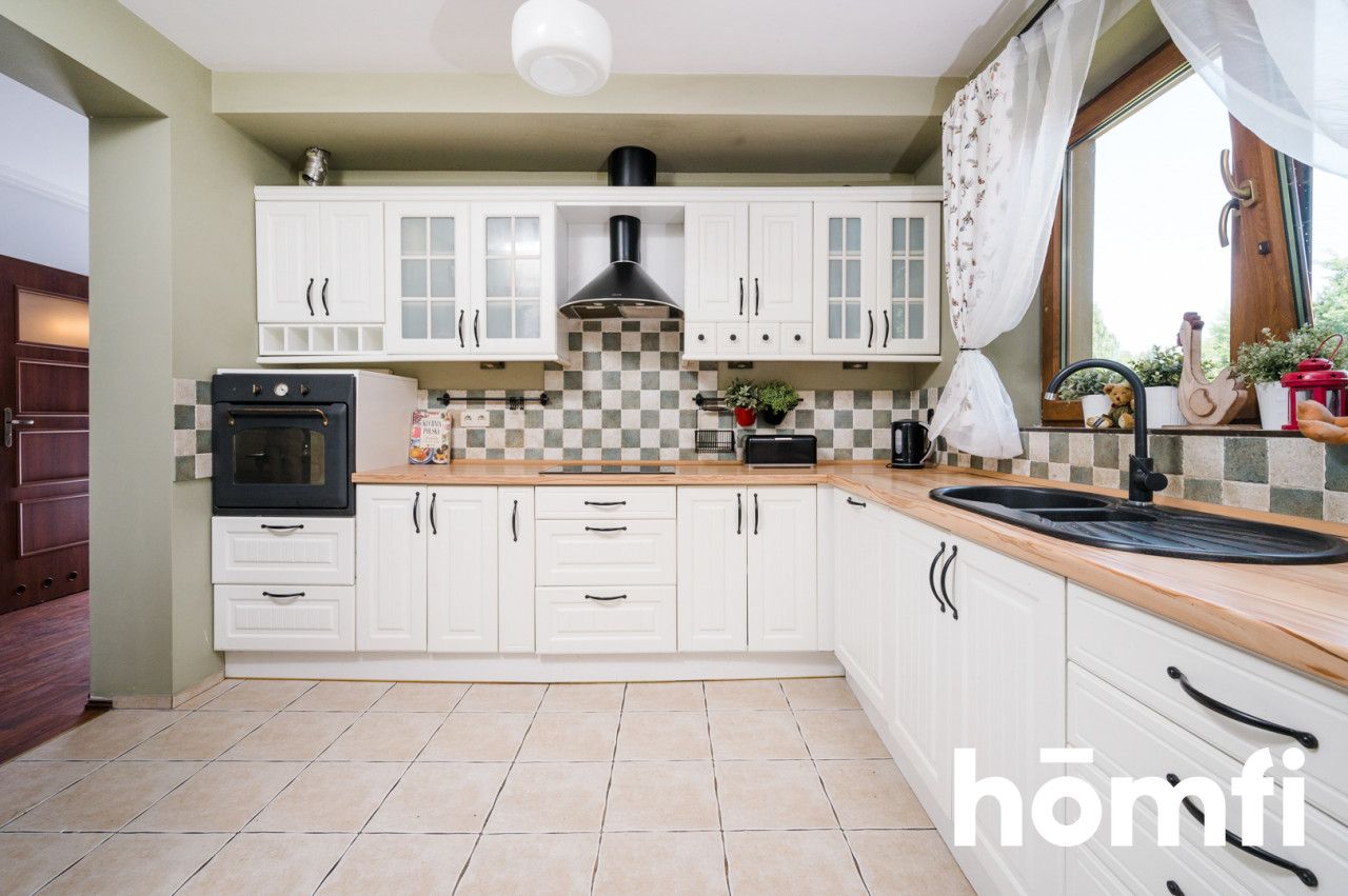 HOUSE IN QUIET AND GREEN | 5 ROOMS | WARDROBE | GARAGE | PLOT 18 AR | BY THE NIEPOŁOMICE FOREST | STANIĄTKI MUNICIPALITY NIEPOŁOMICE - House - Sale - Wielicki, Niepołomice / Staniątki