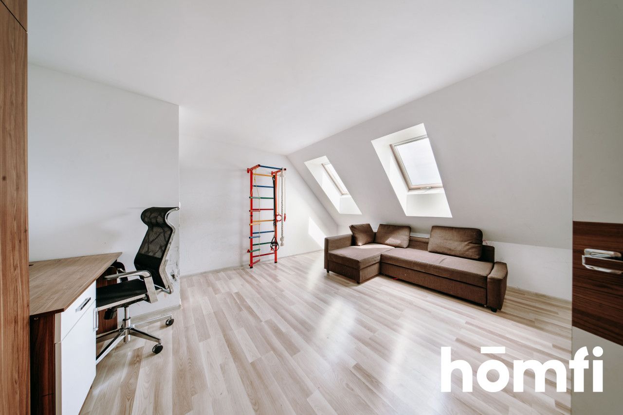 Dom zlokalizowany jest w cichej i spokojnej części Osieka nad Wisłą. - Dom - Sprzedaż - Toruński, Obrowo / Osiek nad Wisłą