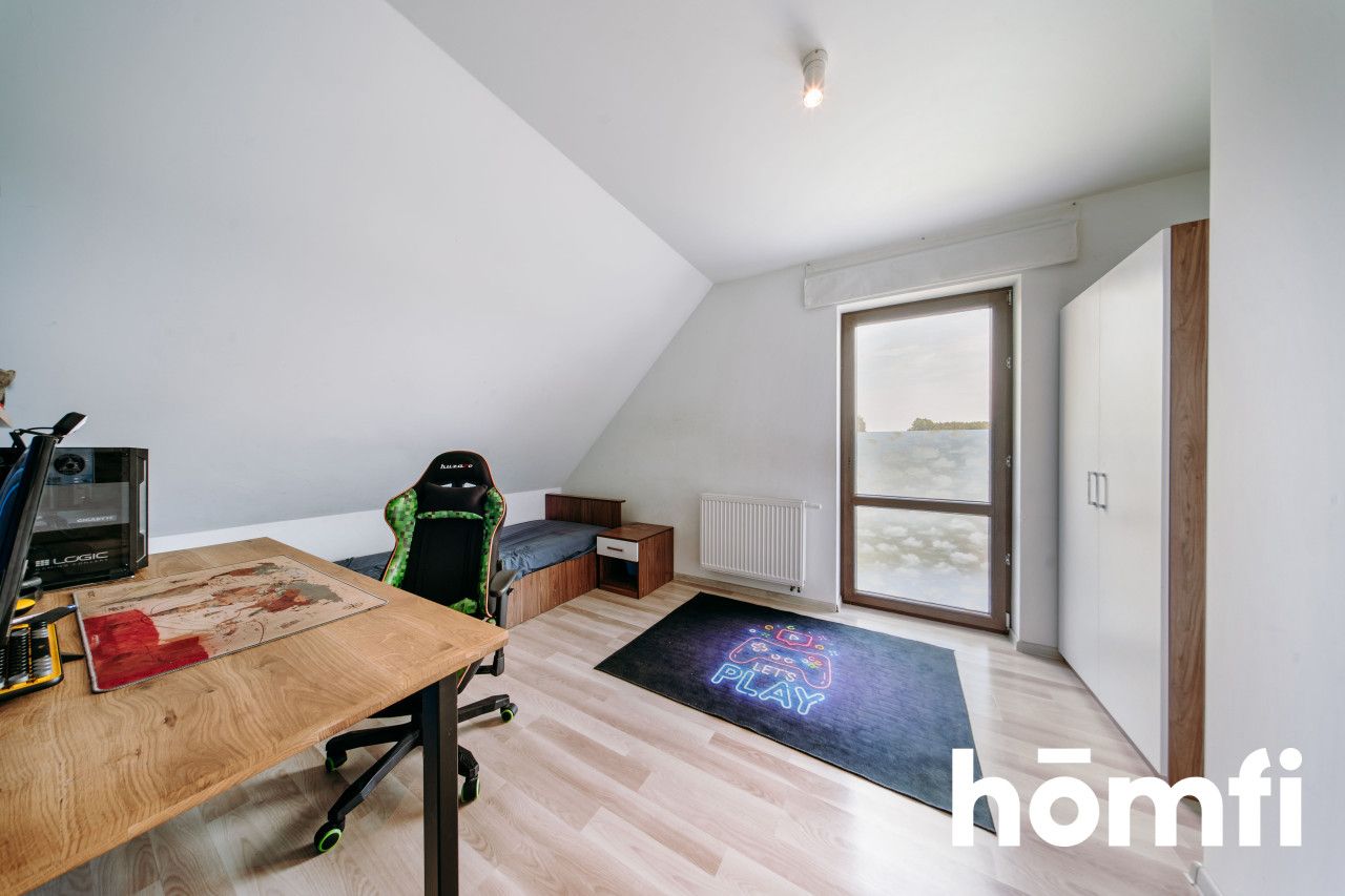 Dom zlokalizowany jest w cichej i spokojnej części Osieka nad Wisłą. - Dom - Sprzedaż - Toruński, Obrowo / Osiek nad Wisłą