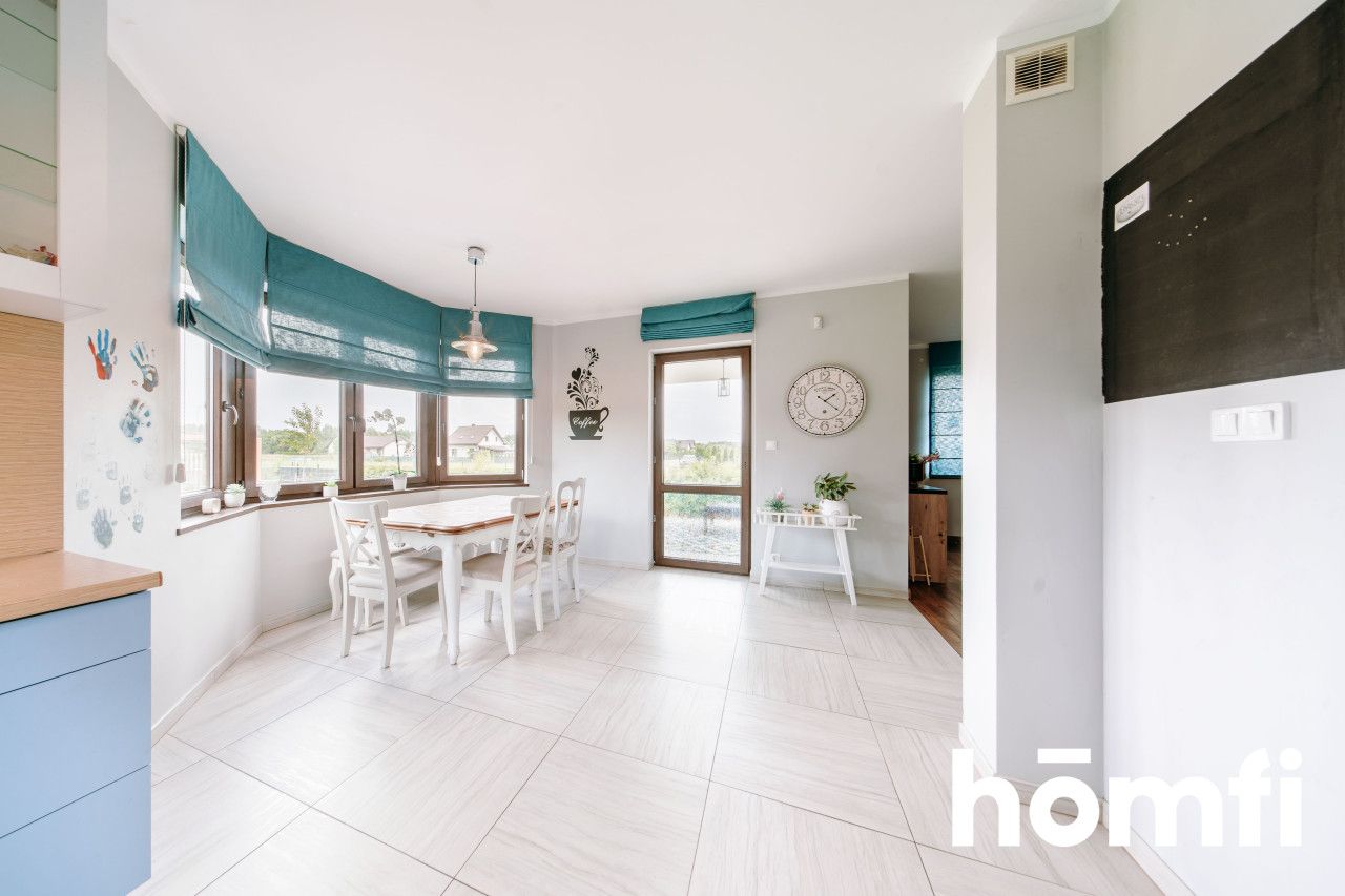 Dom zlokalizowany jest w cichej i spokojnej części Osieka nad Wisłą. - Dom - Sprzedaż - Toruński, Obrowo / Osiek nad Wisłą