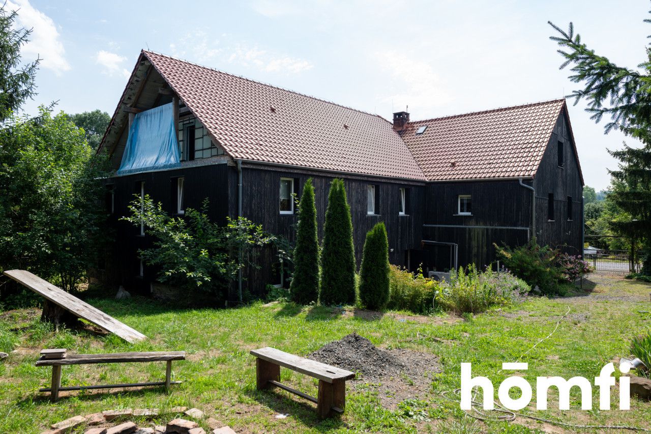 Unikatowy dom z dużym potencjałem. - Dom - Sprzedaż - Lubański, Leśna / Grabiszyce Dolne