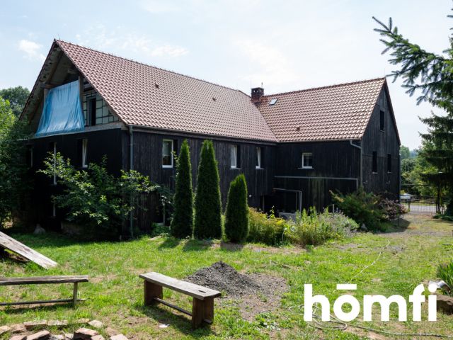 Unikatowy dom z dużym potencjałem. - Dom - Sprzedaż - Lubański, Leśna / Grabiszyce Dolne