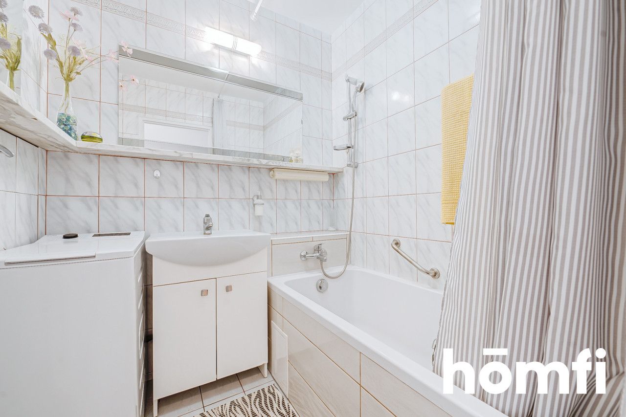 Przestronne i w pełni rozkładowe mieszkanie na najwyższym piętrze bloku - Mieszkanie - Sprzedaż - Radom, Borki