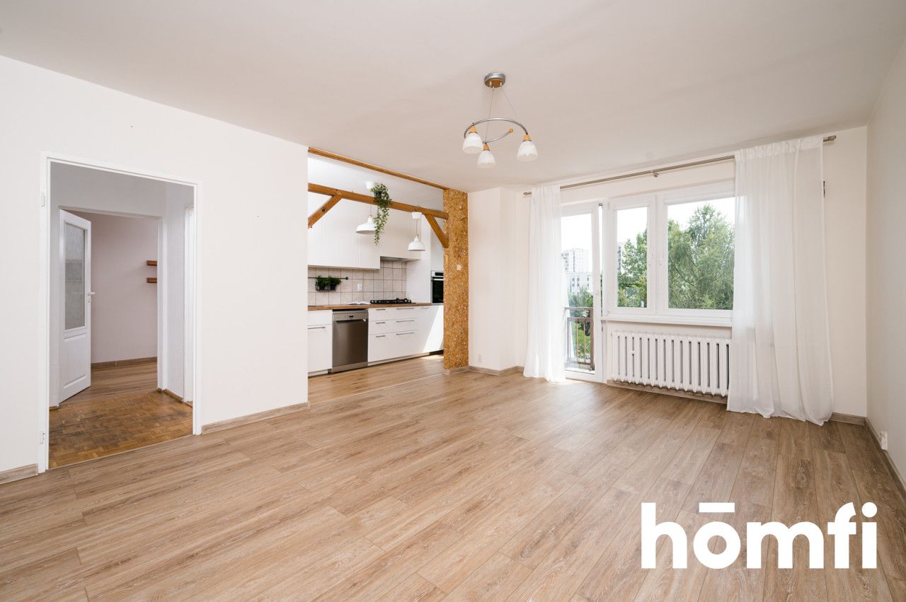 Przestronne, czteropokojowe mieszkanie, os. Dywizjonu 303 - Mieszkanie - Sprzedaż - Kraków, Nowa Huta / Czyżyny